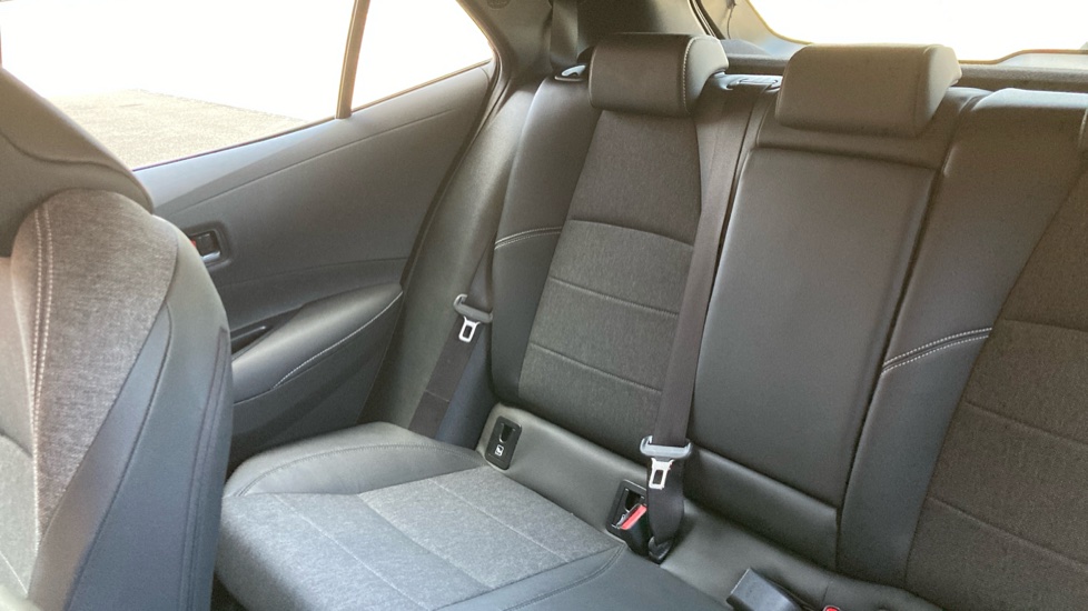 Toyota Corolla 1.8 VVT-i Hybrid Design 5dr CVT Hybrid Hatchback - Image 41