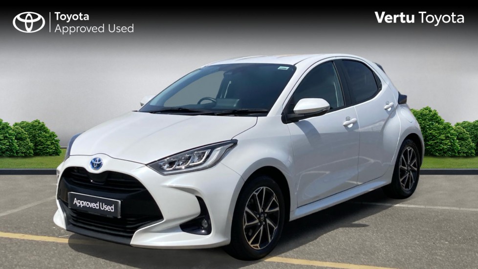 Toyota Yaris 1.5 Hybrid Design 5dr CVT Hybrid Hatchback - Image 3