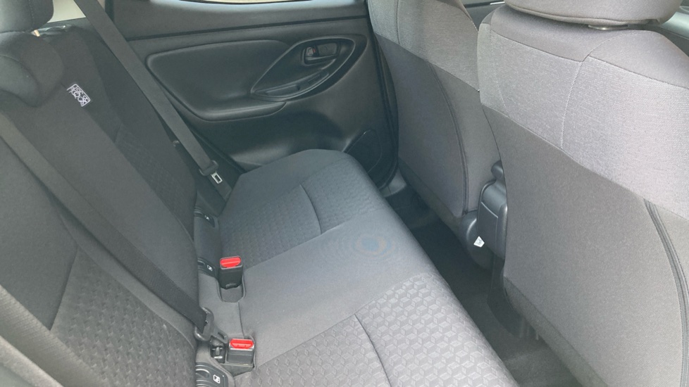 Toyota Yaris 1.5 Hybrid Design 5dr CVT Hybrid Hatchback - Image 8