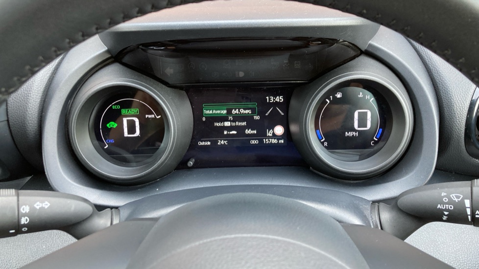 Toyota Yaris 1.5 Hybrid Design 5dr CVT Hybrid Hatchback - Image 11