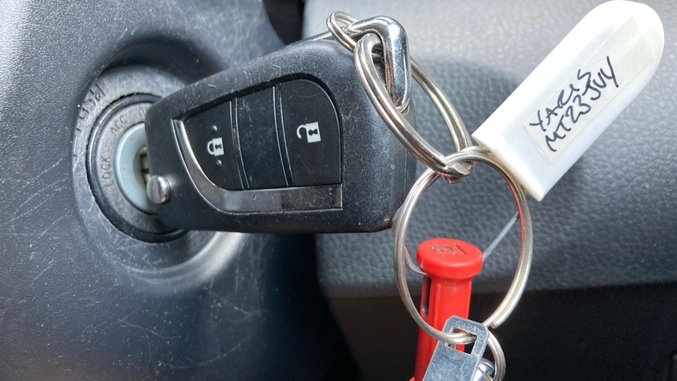 Toyota Yaris 1.5 Hybrid Design 5dr CVT Hybrid Hatchback - Image 16