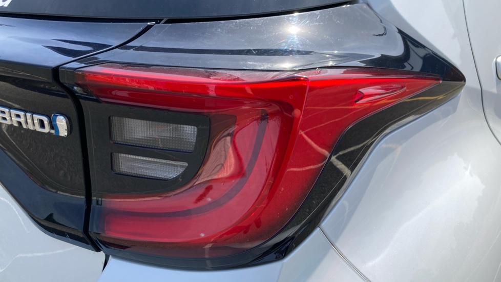 Toyota Yaris 1.5 Hybrid Design 5dr CVT Hybrid Hatchback - Image 21