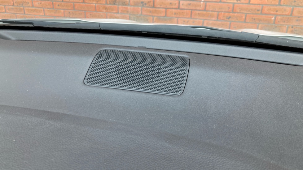 Toyota Yaris 1.5 Hybrid Design 5dr CVT Hybrid Hatchback - Image 38
