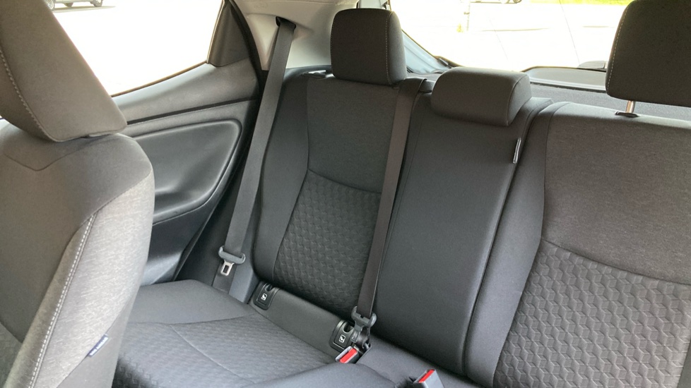 Toyota Yaris 1.5 Hybrid Design 5dr CVT Hybrid Hatchback - Image 42
