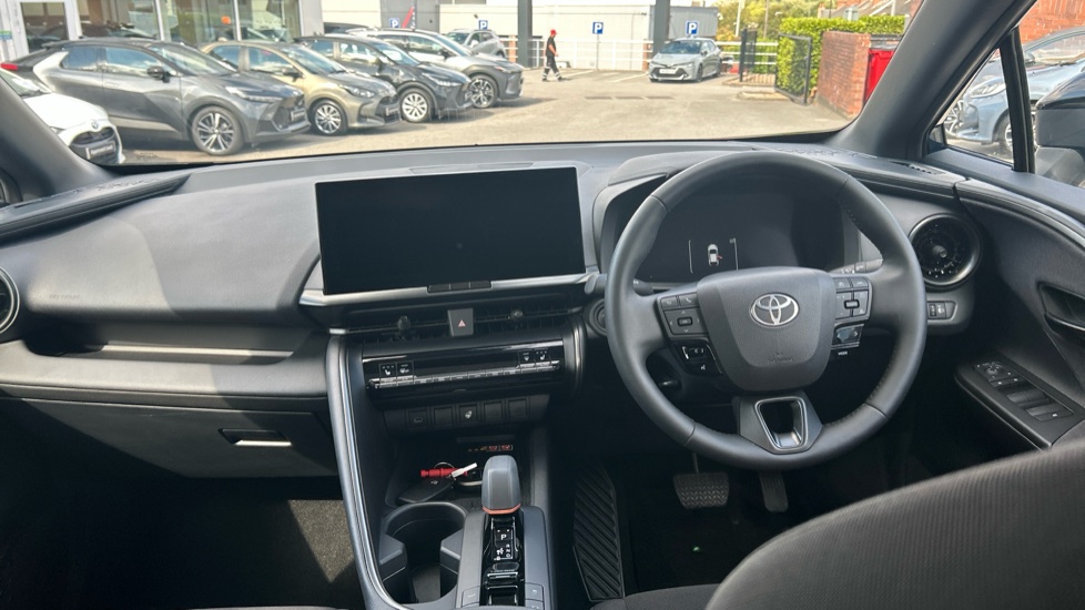 Toyota C-HR 2.0 PHEV Design 5dr CVT Hatchback - Image 6