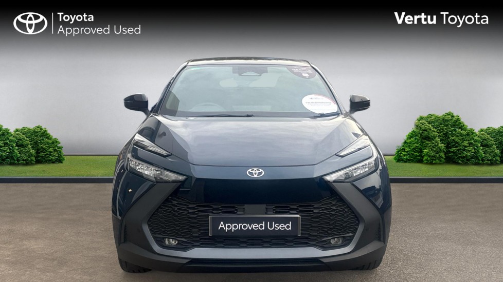 Toyota C-HR 2.0 PHEV Design 5dr CVT Hatchback - Image 22