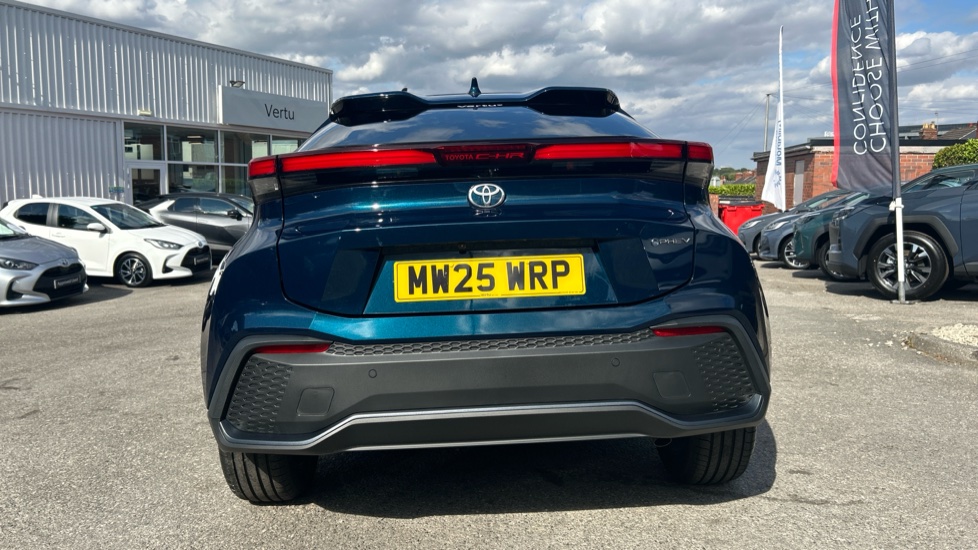Toyota C-HR 2.0 PHEV Design 5dr CVT Hatchback - Image 26
