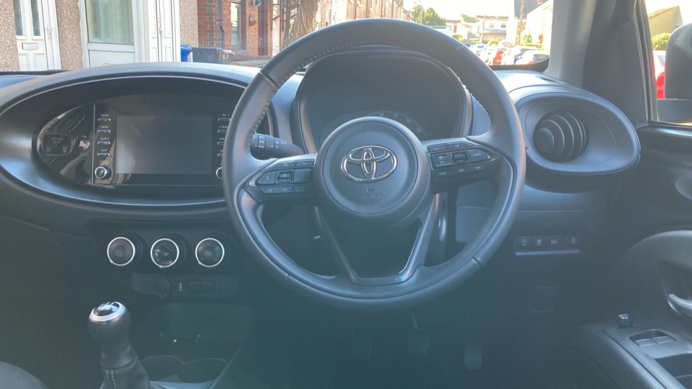 Toyota Aygo X 1.0 VVT-i Pure 5dr Petrol Hatchback - Image 7
