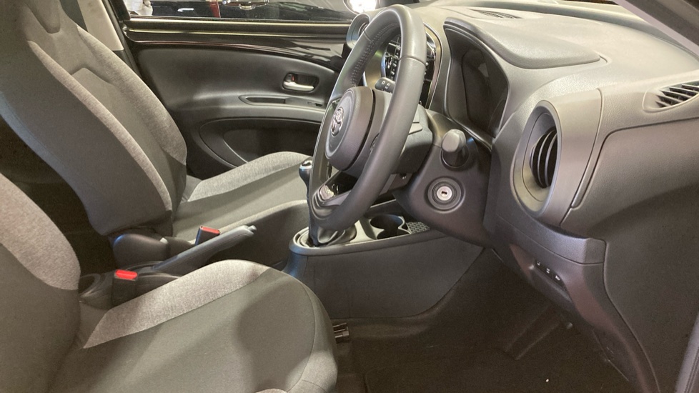 Toyota Aygo X 1.0 VVT-i Pure 5dr Petrol Hatchback - Image 12