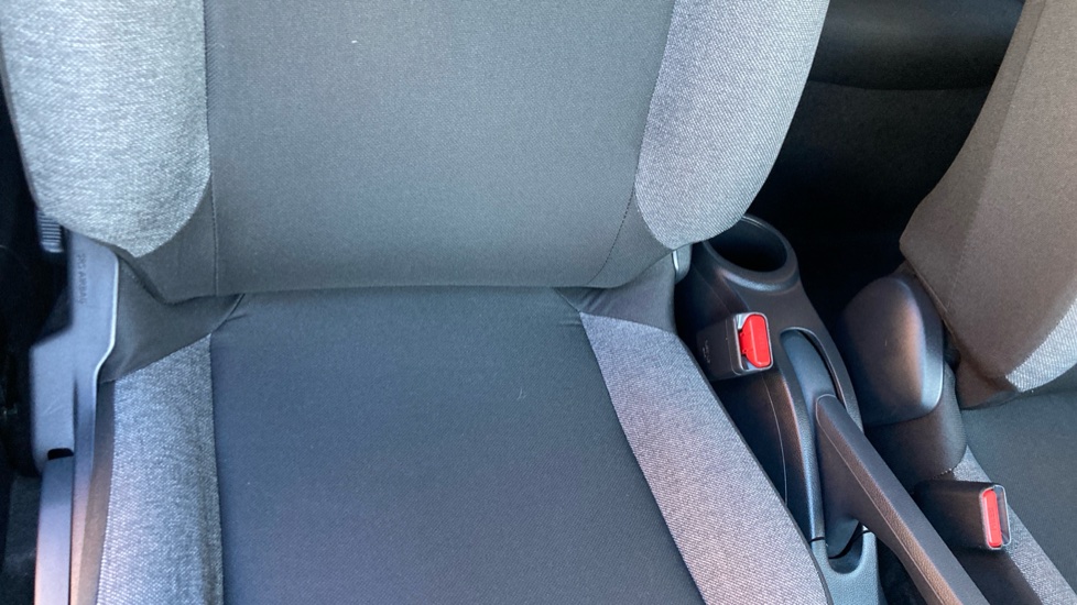 Toyota Aygo X 1.0 VVT-i Pure 5dr Petrol Hatchback - Image 14