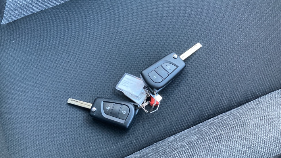 Toyota Aygo X 1.0 VVT-i Pure 5dr Petrol Hatchback - Image 28