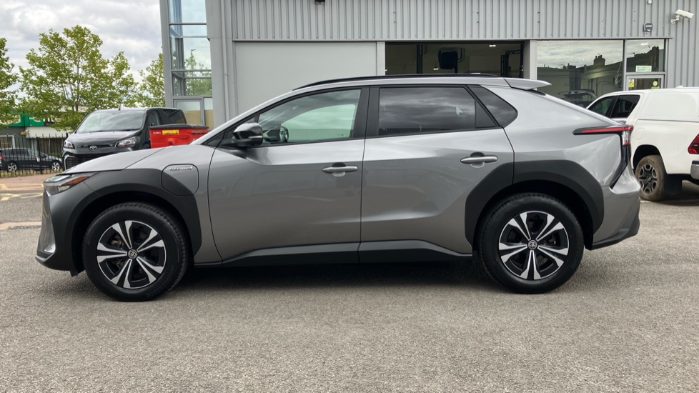 Toyota bZ4X 150kW Motion 71.4kWh 5dr Auto Electric Hatchback - Image 24