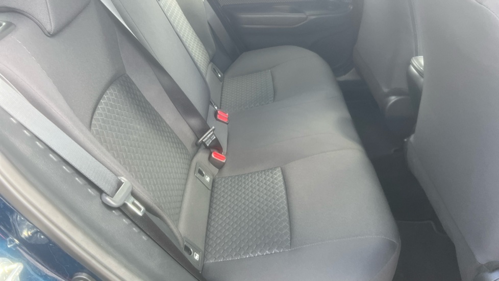 Toyota C-HR 1.8 Hybrid Icon 5dr CVT Hybrid Hatchback - Image 8