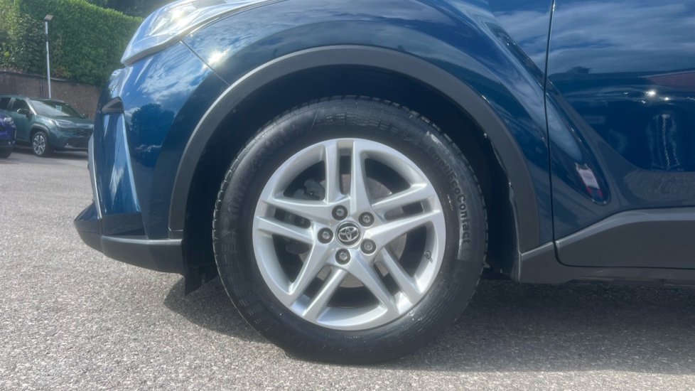 Toyota C-HR 1.8 Hybrid Icon 5dr CVT Hybrid Hatchback - Image 25