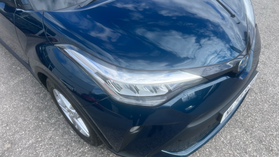 Toyota C-HR 1.8 Hybrid Icon 5dr CVT Hybrid Hatchback - Image 30