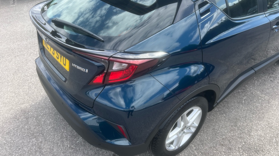 Toyota C-HR 1.8 Hybrid Icon 5dr CVT Hybrid Hatchback - Image 34