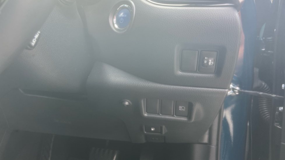 Toyota C-HR 1.8 Hybrid Icon 5dr CVT Hybrid Hatchback - Image 43