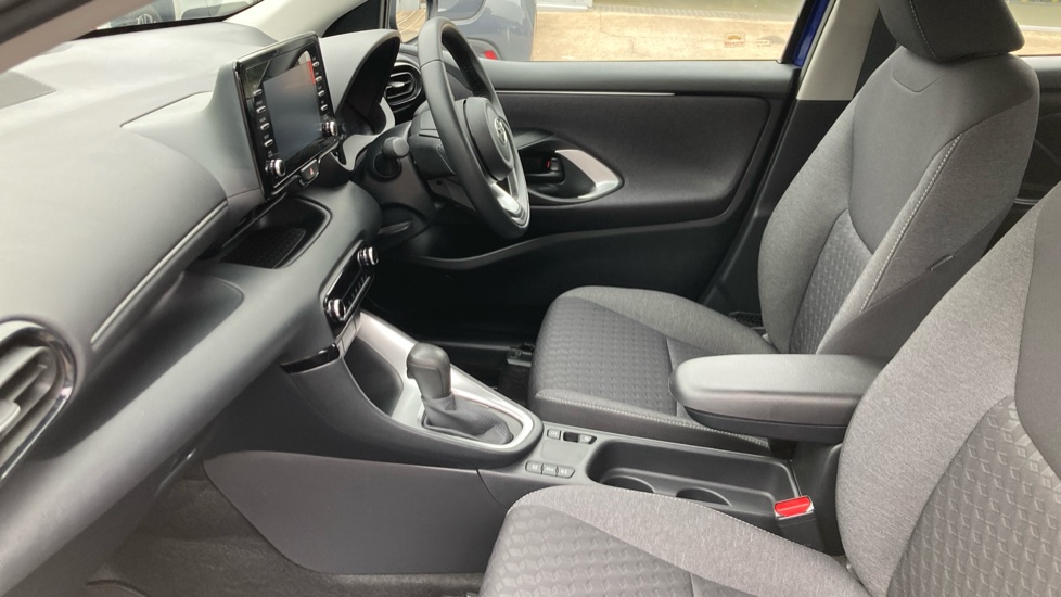 Toyota Yaris 1.5 Hybrid Icon 5dr CVT Hybrid Hatchback - Image 5