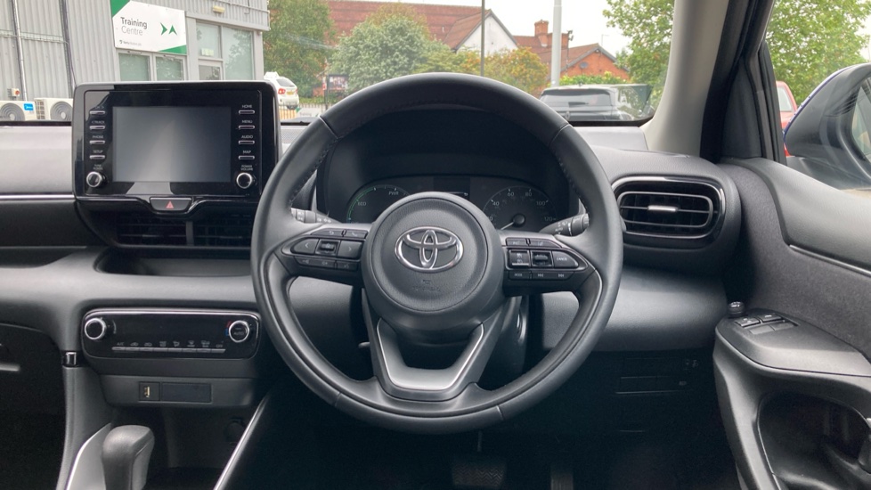 Toyota Yaris 1.5 Hybrid Icon 5dr CVT Hybrid Hatchback - Image 7