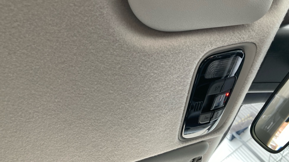 Toyota Yaris 1.5 Hybrid Icon 5dr CVT Hybrid Hatchback - Image 40