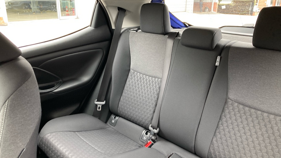 Toyota Yaris 1.5 Hybrid Icon 5dr CVT Hybrid Hatchback - Image 42