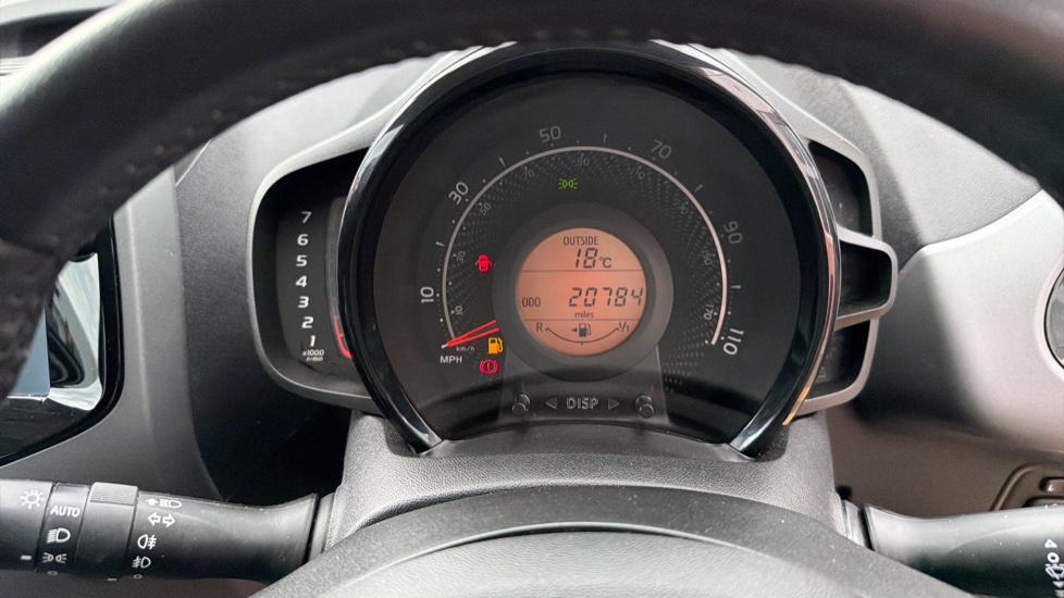Toyota Aygo 1.0 VVT-i X-Trend TSS 5dr Petrol Hatchback - Image 11