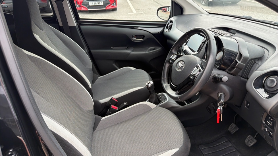 Toyota Aygo 1.0 VVT-i X-Trend TSS 5dr Petrol Hatchback - Image 12