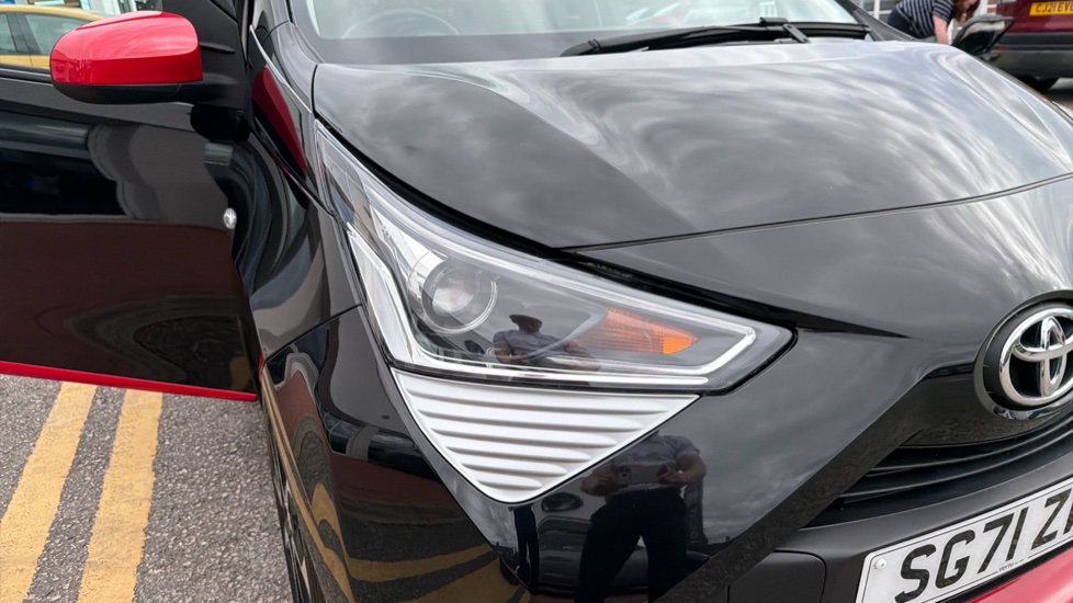 Toyota Aygo 1.0 VVT-i X-Trend TSS 5dr Petrol Hatchback - Image 20