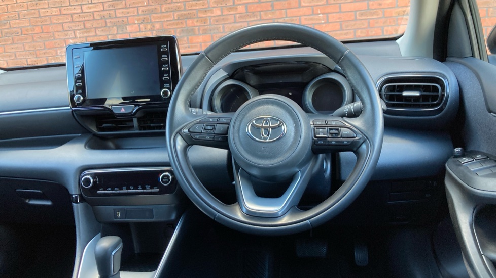 Toyota Yaris 1.5 Hybrid Design 5dr CVT Hybrid Hatchback - Image 7