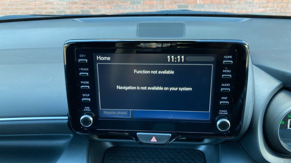Toyota Yaris 1.5 Hybrid Design 5dr CVT Hybrid Hatchback - Image 9