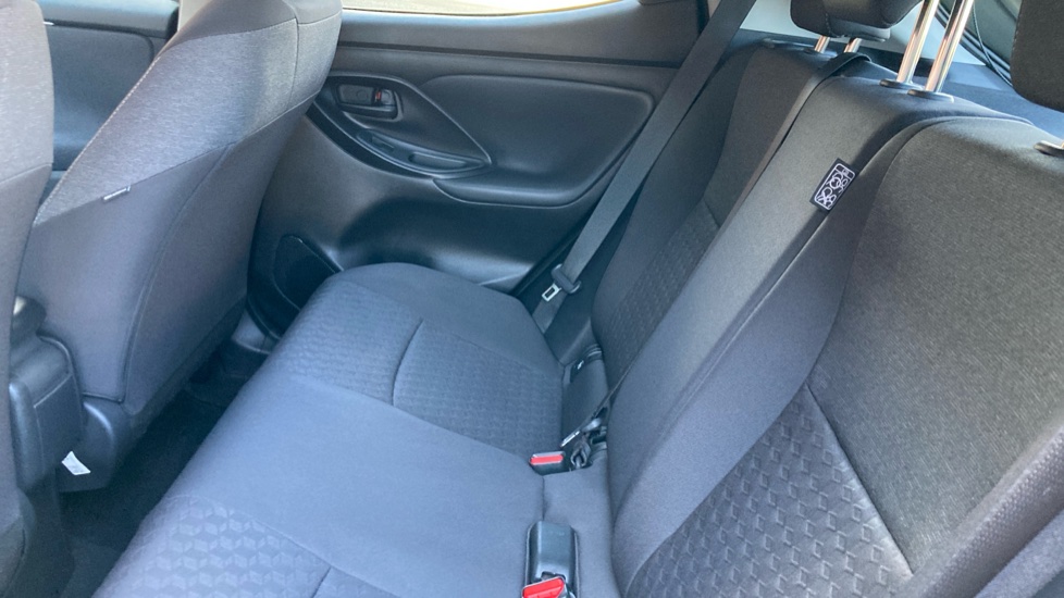 Toyota Yaris 1.5 Hybrid Design 5dr CVT Hybrid Hatchback - Image 15