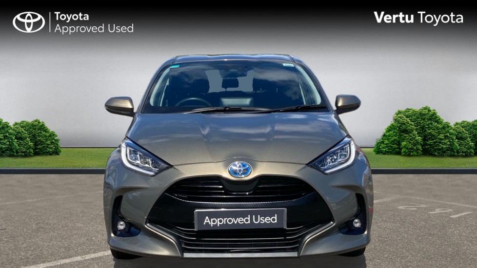 Toyota Yaris 1.5 Hybrid Design 5dr CVT Hybrid Hatchback - Image 22