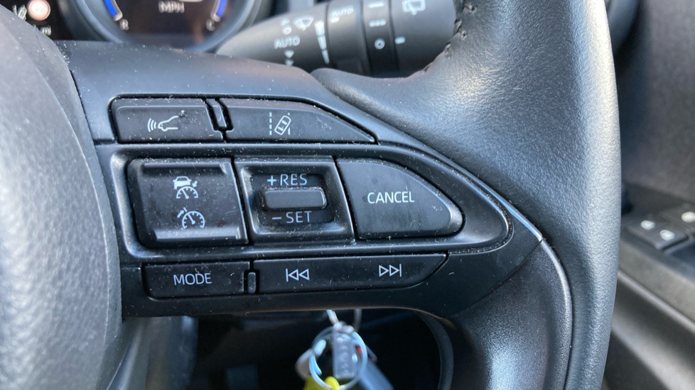 Toyota Yaris 1.5 Hybrid Design 5dr CVT Hybrid Hatchback - Image 29