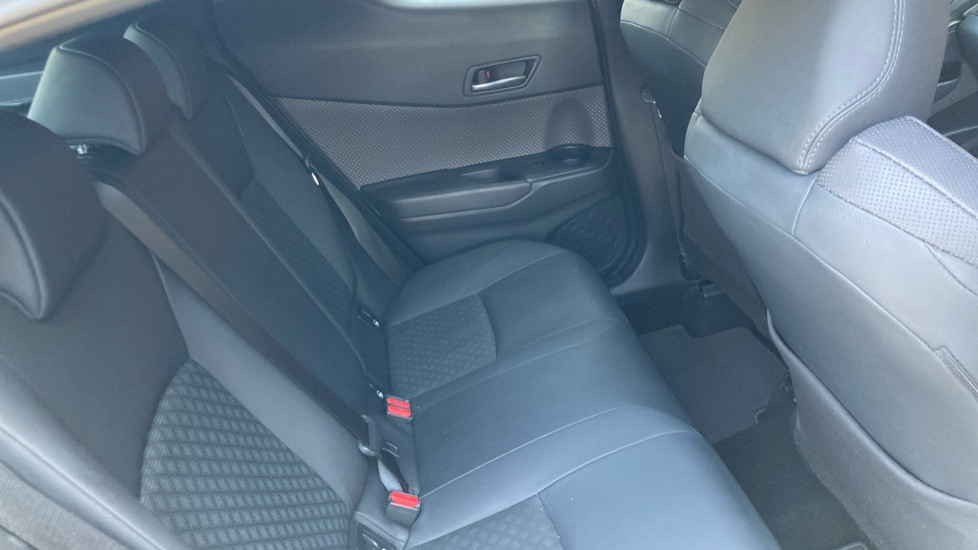 Toyota C-HR 2.0 Hybrid Excel 5dr CVT Hybrid Hatchback - Image 8