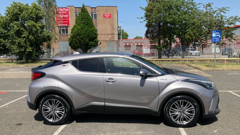 Toyota C-HR 2.0 Hybrid Excel 5dr CVT Hybrid Hatchback - Image 23