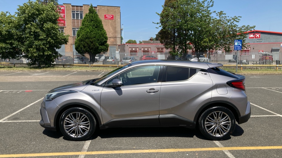 Toyota C-HR 2.0 Hybrid Excel 5dr CVT Hybrid Hatchback - Image 24