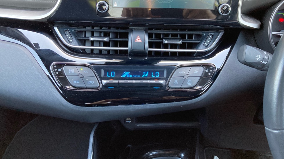 Toyota C-HR 2.0 Hybrid Excel 5dr CVT Hybrid Hatchback - Image 34