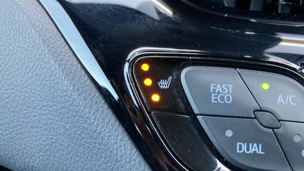 Toyota C-HR 2.0 Hybrid Excel 5dr CVT Hybrid Hatchback - Image 39