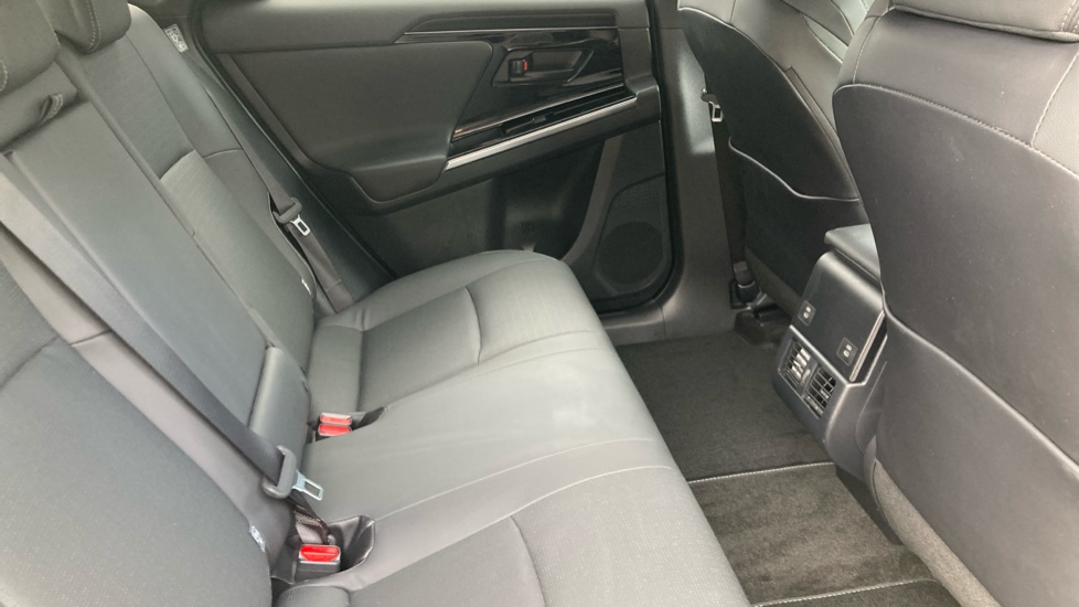 Toyota bZ4X 150kW Vision 71.4kWh 5dr Auto Electric Hatchback - Image 8