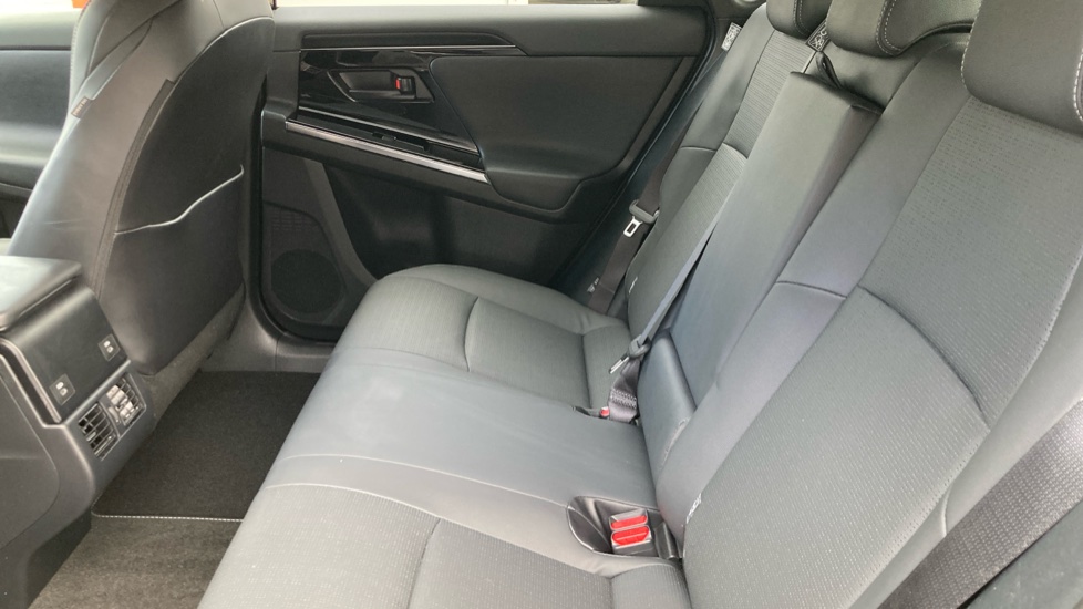 Toyota bZ4X 150kW Vision 71.4kWh 5dr Auto Electric Hatchback - Image 15