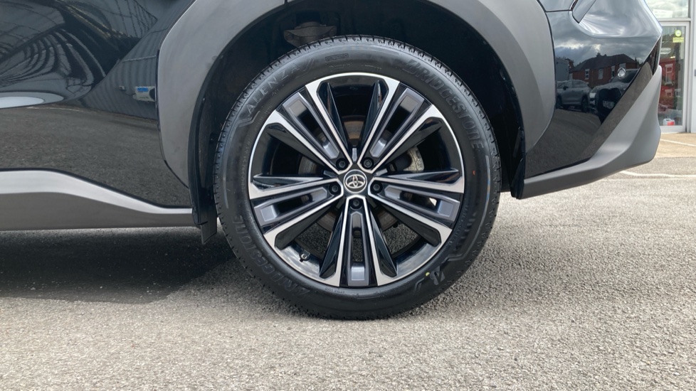 Toyota bZ4X 150kW Vision 71.4kWh 5dr Auto Electric Hatchback - Image 25