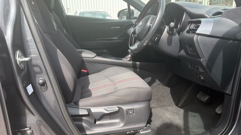 Toyota C-HR 2.0 Hybrid GR Sport 5dr CVT Hybrid Hatchback - Image 5