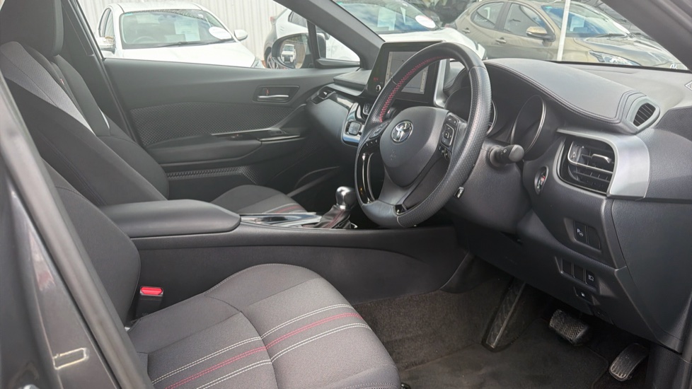 Toyota C-HR 2.0 Hybrid GR Sport 5dr CVT Hybrid Hatchback - Image 12
