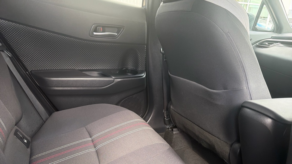 Toyota C-HR 2.0 Hybrid GR Sport 5dr CVT Hybrid Hatchback - Image 15