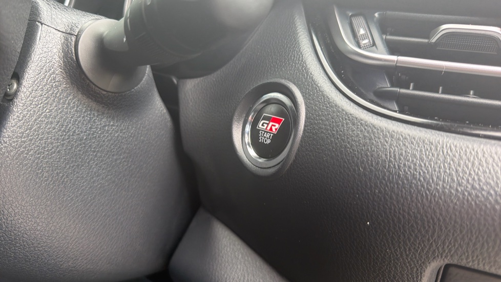 Toyota C-HR 2.0 Hybrid GR Sport 5dr CVT Hybrid Hatchback - Image 16