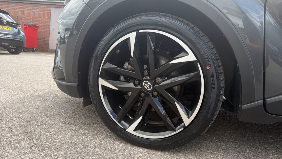 Toyota C-HR 2.0 Hybrid GR Sport 5dr CVT Hybrid Hatchback - Image 25
