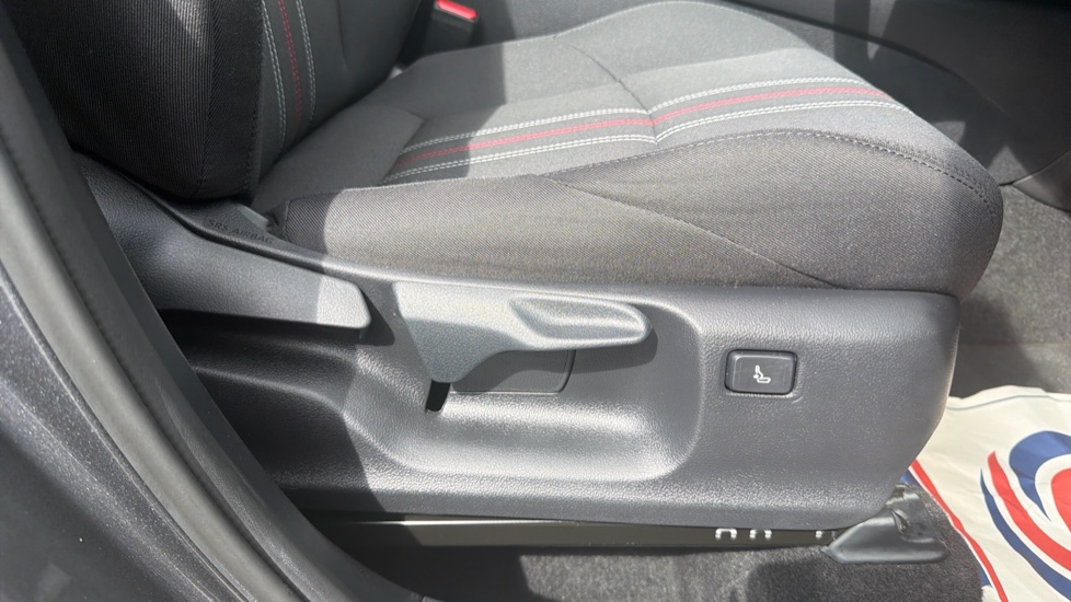 Toyota C-HR 2.0 Hybrid GR Sport 5dr CVT Hybrid Hatchback - Image 29