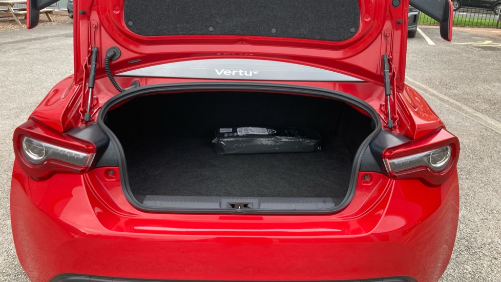 Toyota GT86 2.0 D-4S Pro 2dr Petrol Coupe - Image 13