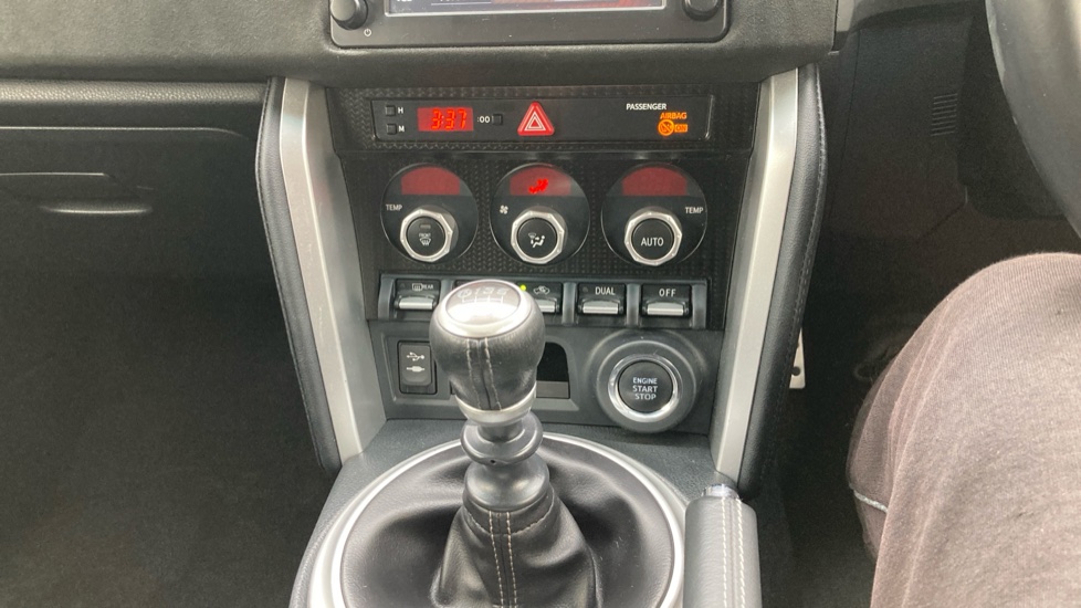 Toyota GT86 2.0 D-4S Pro 2dr Petrol Coupe - Image 35
