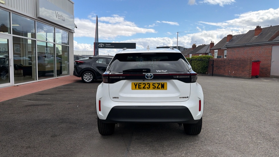 Toyota Yaris Cross 1.5 Hybrid Design 5dr CVT Hybrid Estate - Image 26